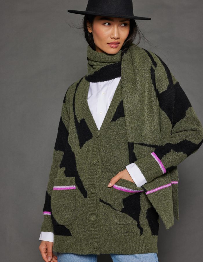 Lisa Todd - Camo cloud scarf moss black